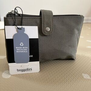 Baggallini Carryall Case - gray - NTW